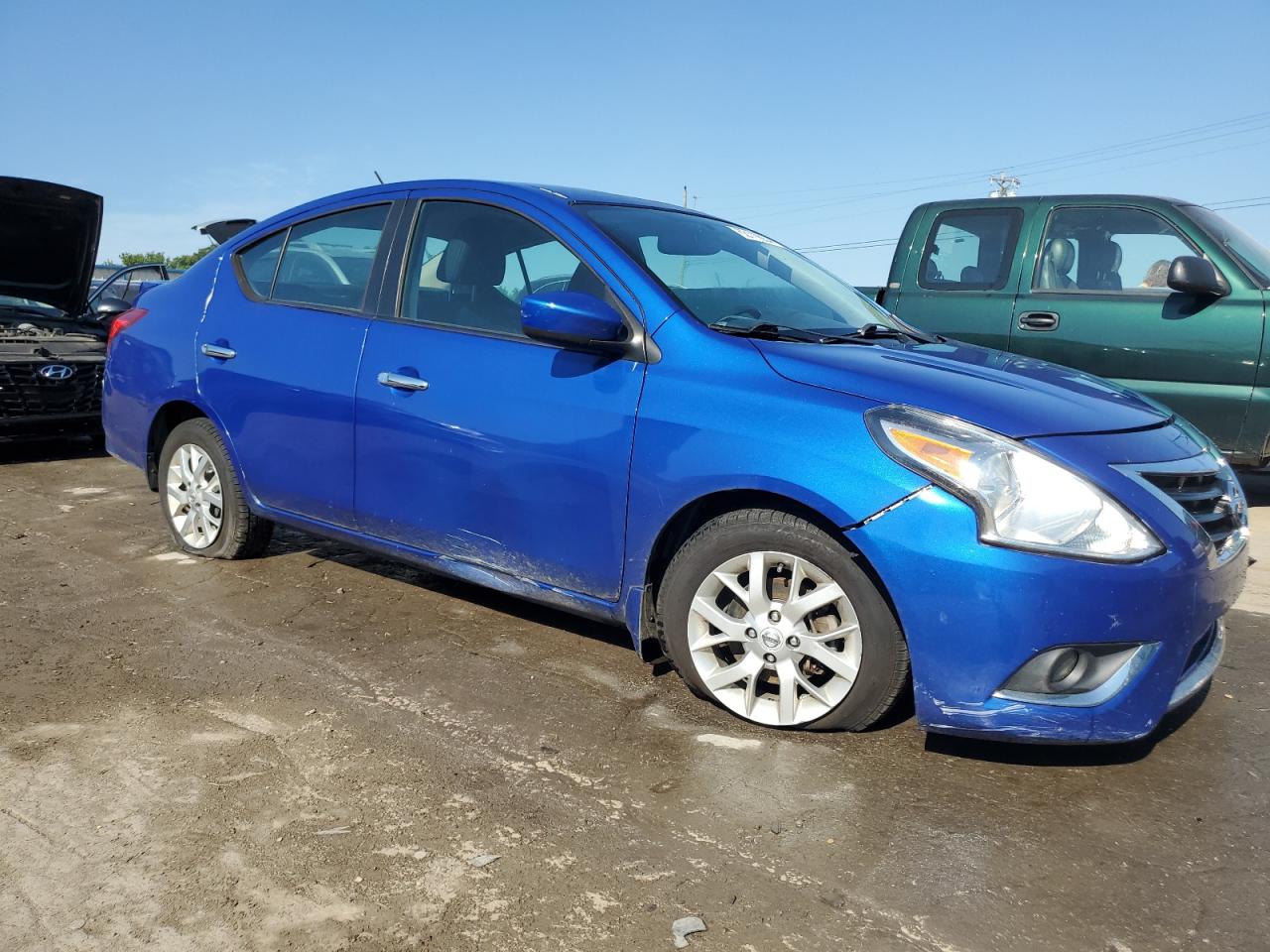 2017 Nissan Versa S VIN: 3N1CN7APXHL807923 Lot: 62119654