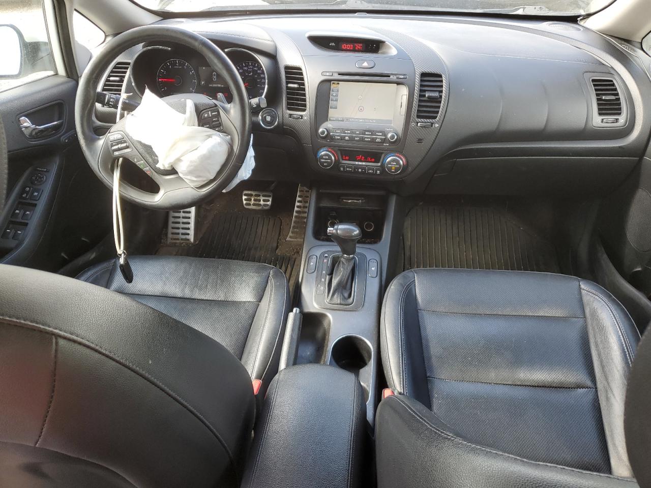 2015 Kia Forte - Image 8