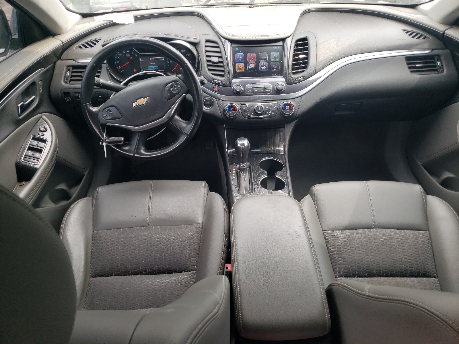 2G1105S35J9138979 2018 Chevrolet Impala Lt