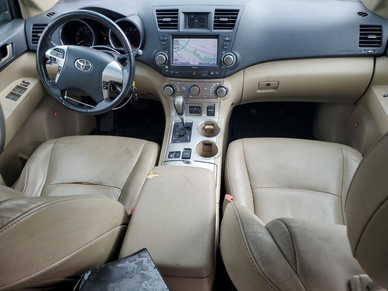 2012 Toyota Highlander Base VIN: 5TDBK3EH5CS098611 Lot: 64566594