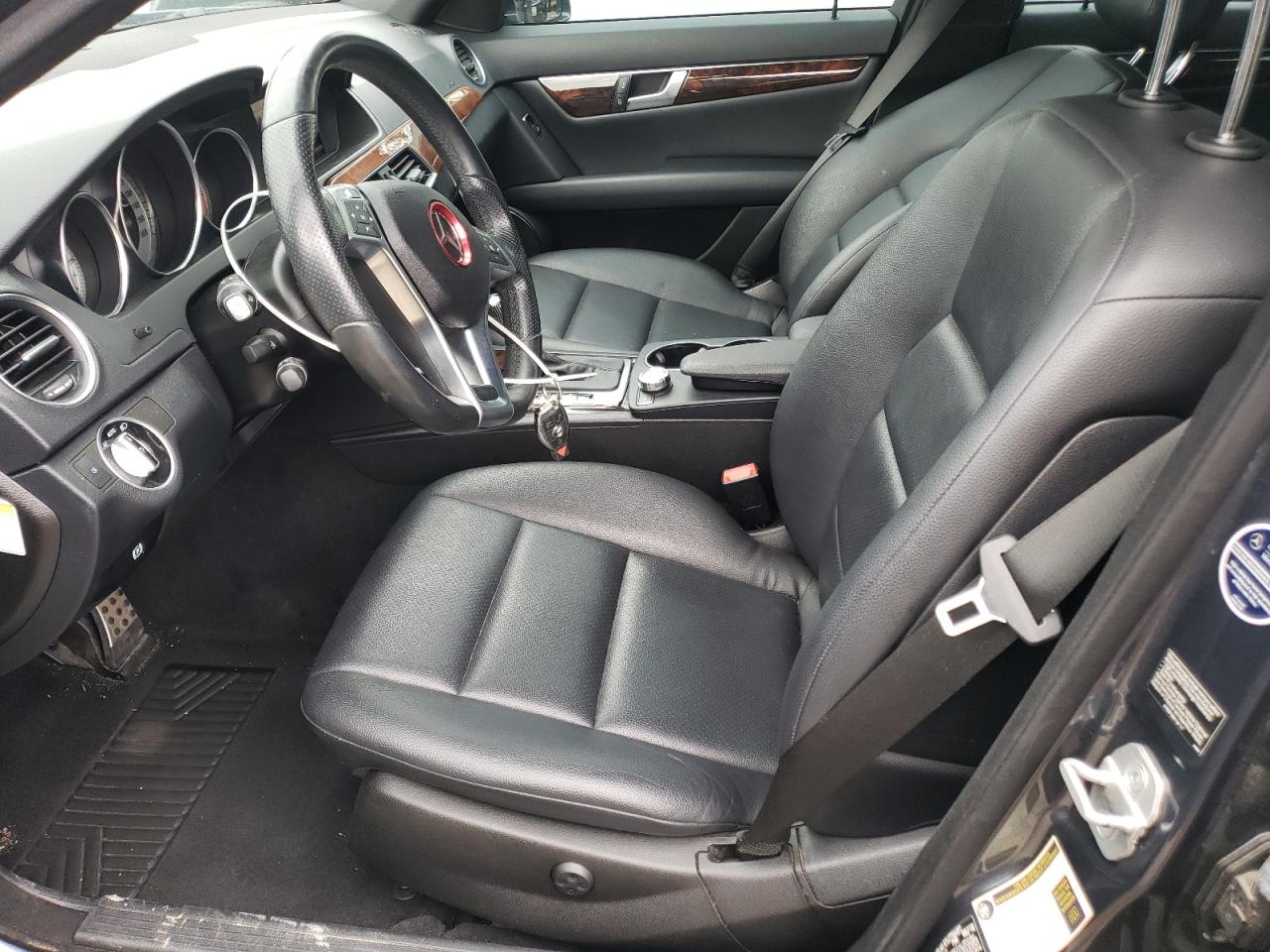 2013 Mercedes-Benz C 300 4Matic VIN: WDDGF8ABXDA841809 Lot: 62310194