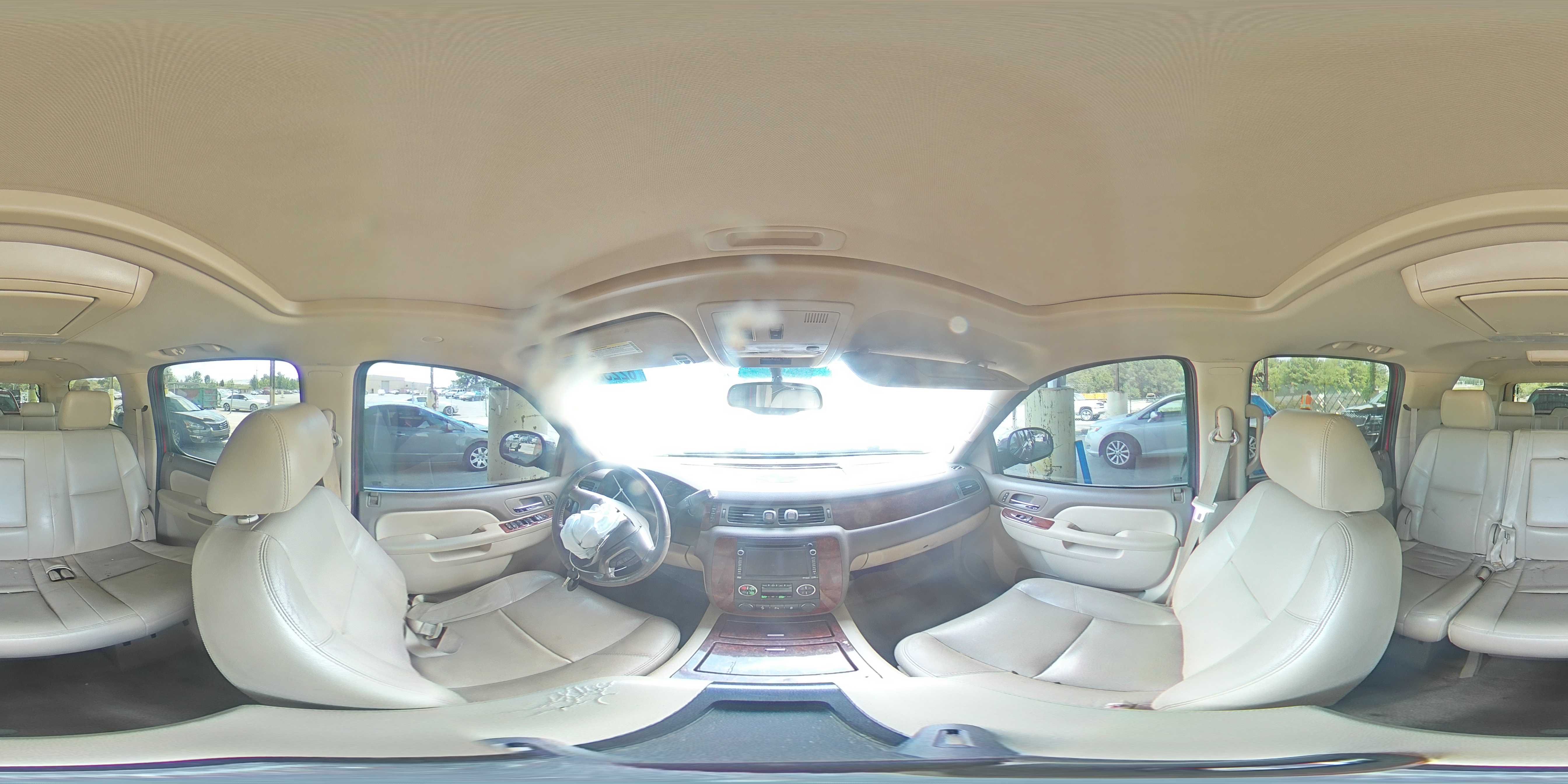 2013 Chevrolet Suburban - Image 13