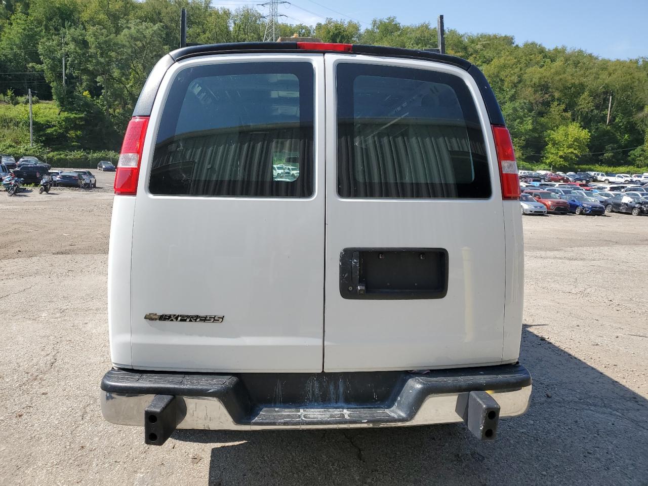 2020 Chevrolet Express G2500 VIN: 1GCWGAFG7L1181385 Lot: 64028674