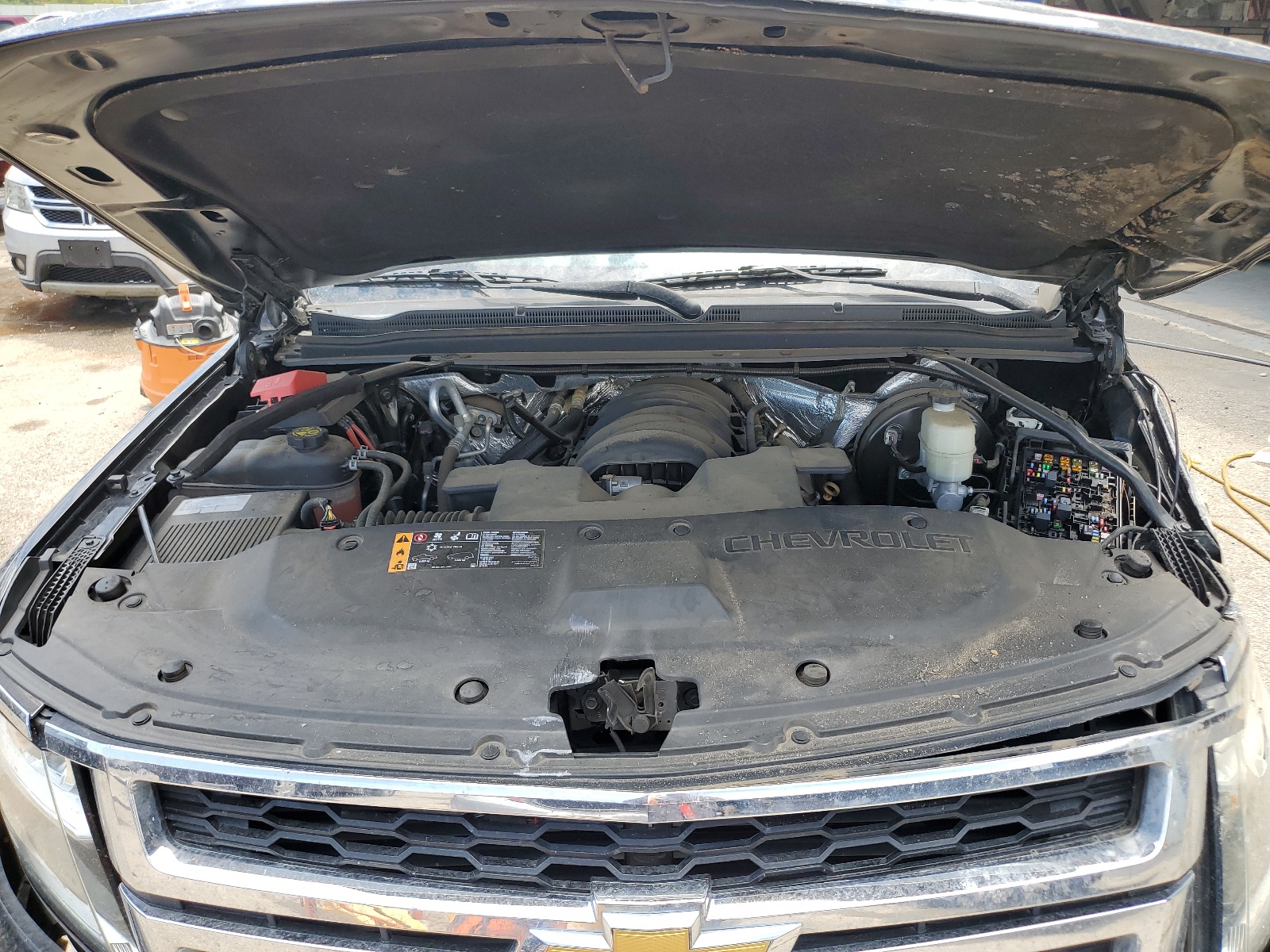 1GNSCBKC4HR195683 2017 Chevrolet Tahoe C1500 Lt