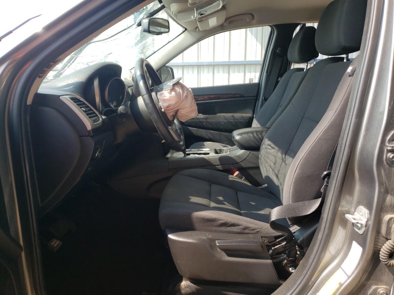 2012 Jeep Grand Cherokee - Image 7