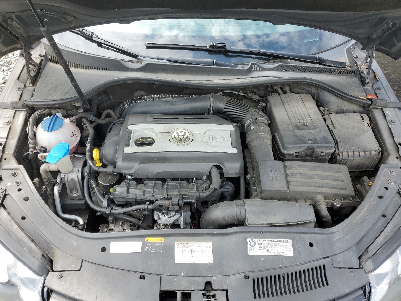 WVWFW8AH0EV005995 2014 Volkswagen Eos Lux