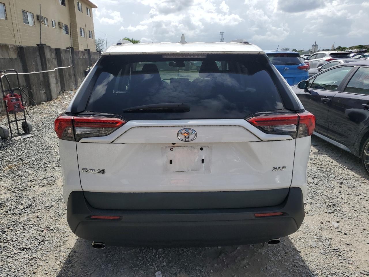 2021 Toyota Rav4 Xle VIN: 2T3W1RFV7MC151676 Lot: 64088194