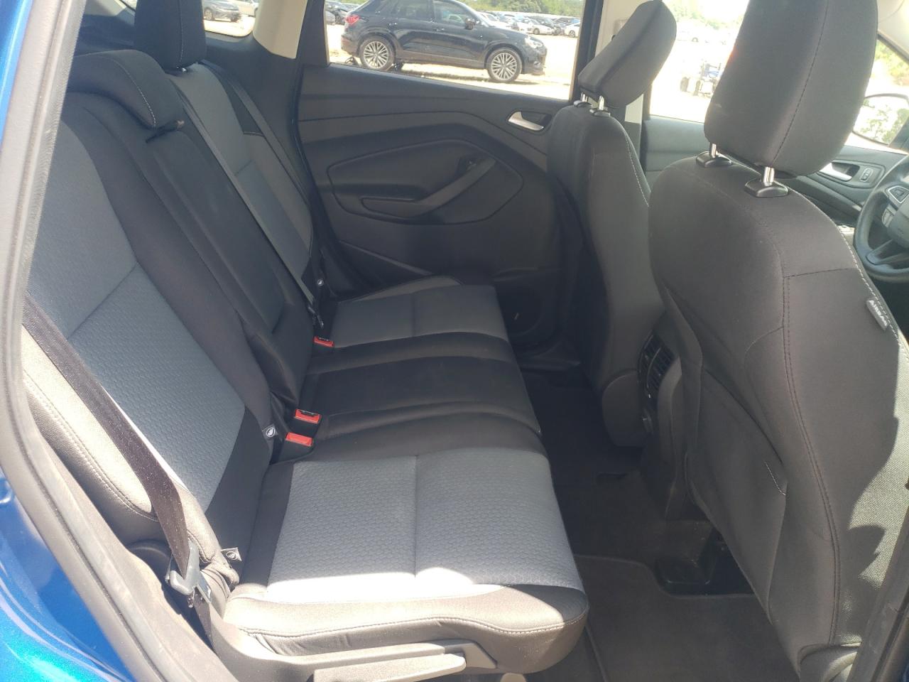 1FMCU0GD2JUA69112 2018 Ford Escape Se