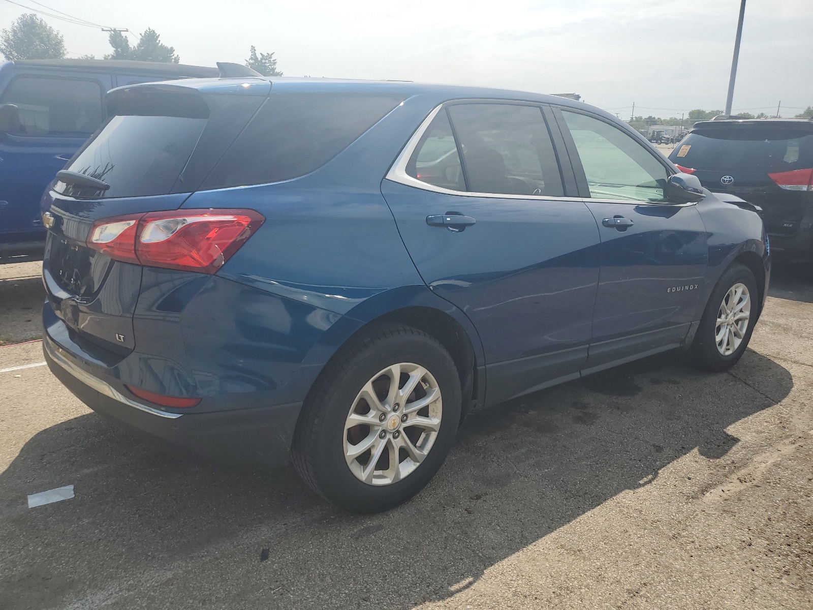 2019 Chevrolet Equinox Lt vin: 2GNAXKEV9K6302324