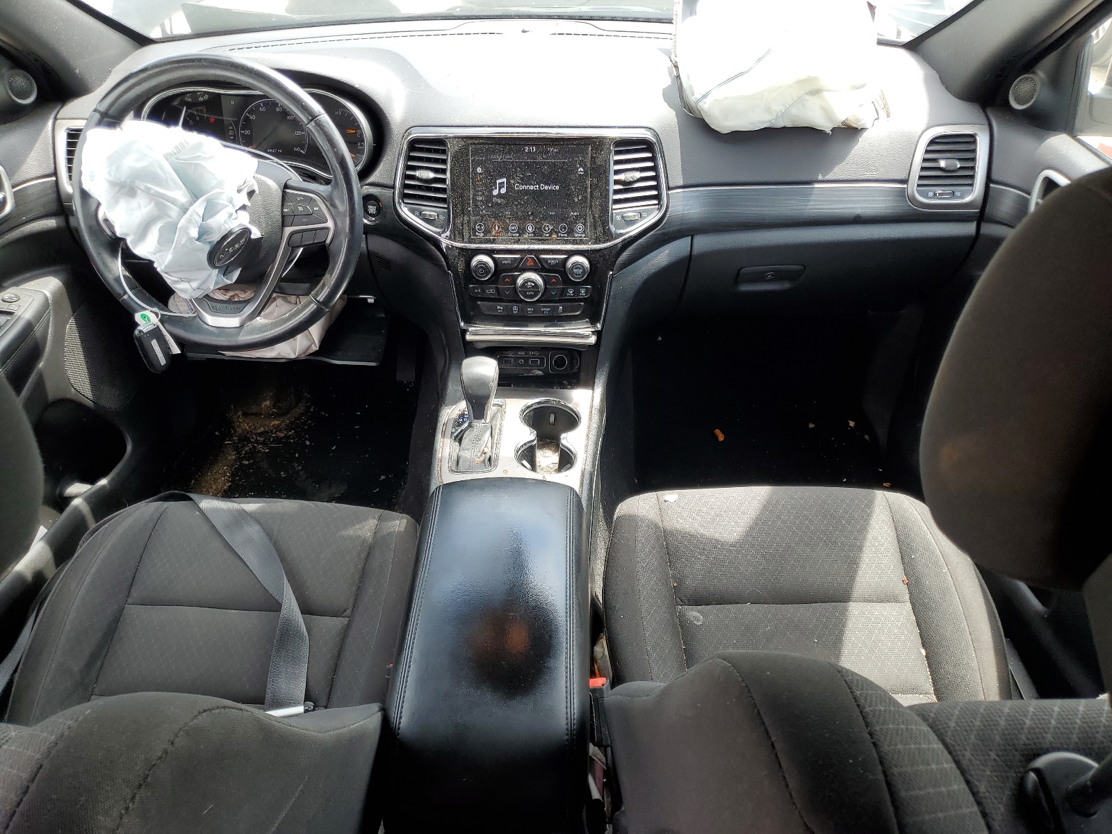 1C4RJFAGXKC771540 2019 Jeep Grand Cherokee Laredo