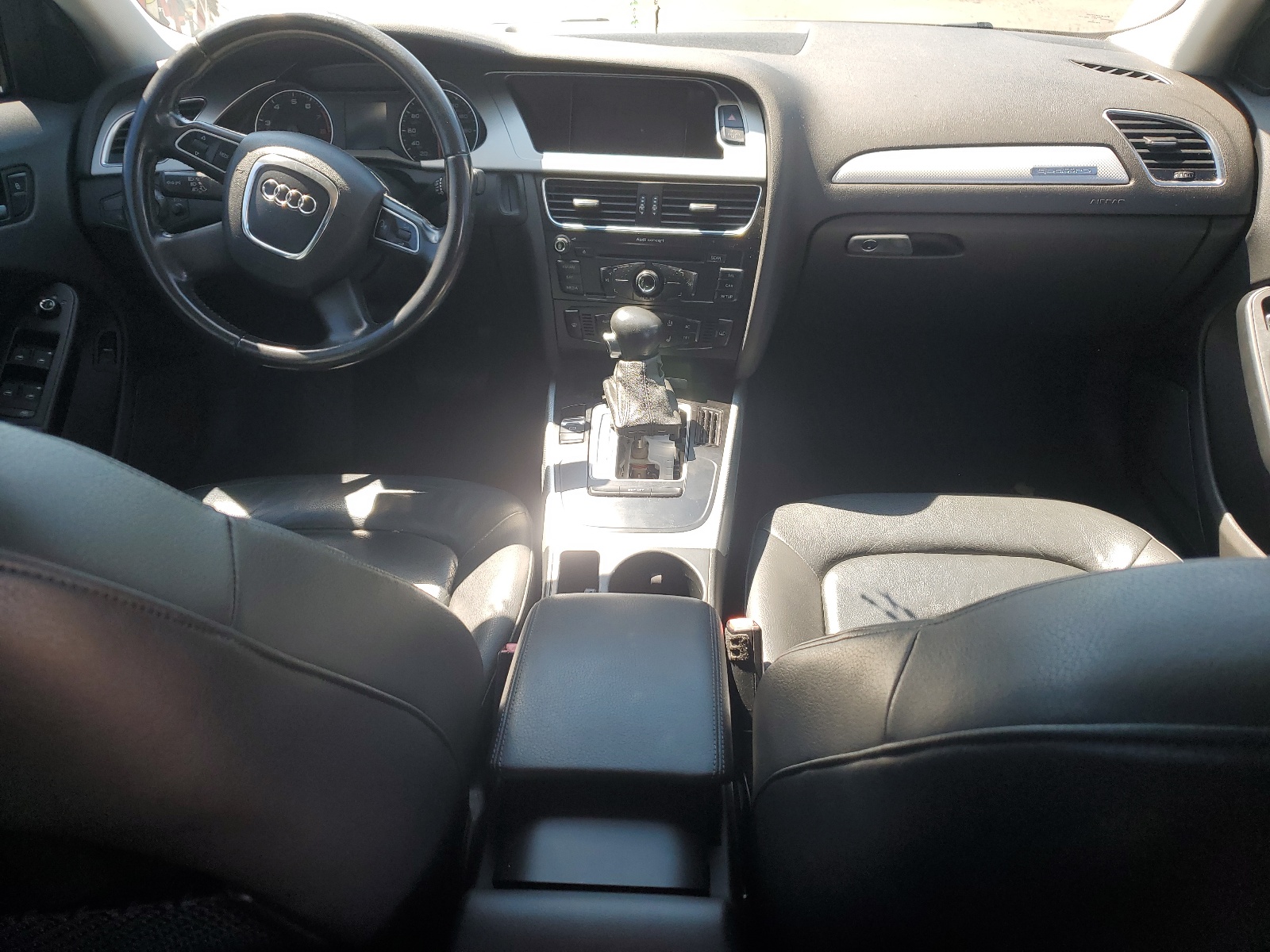 WAUBFAFL5AN002200 2010 Audi A4 Premium