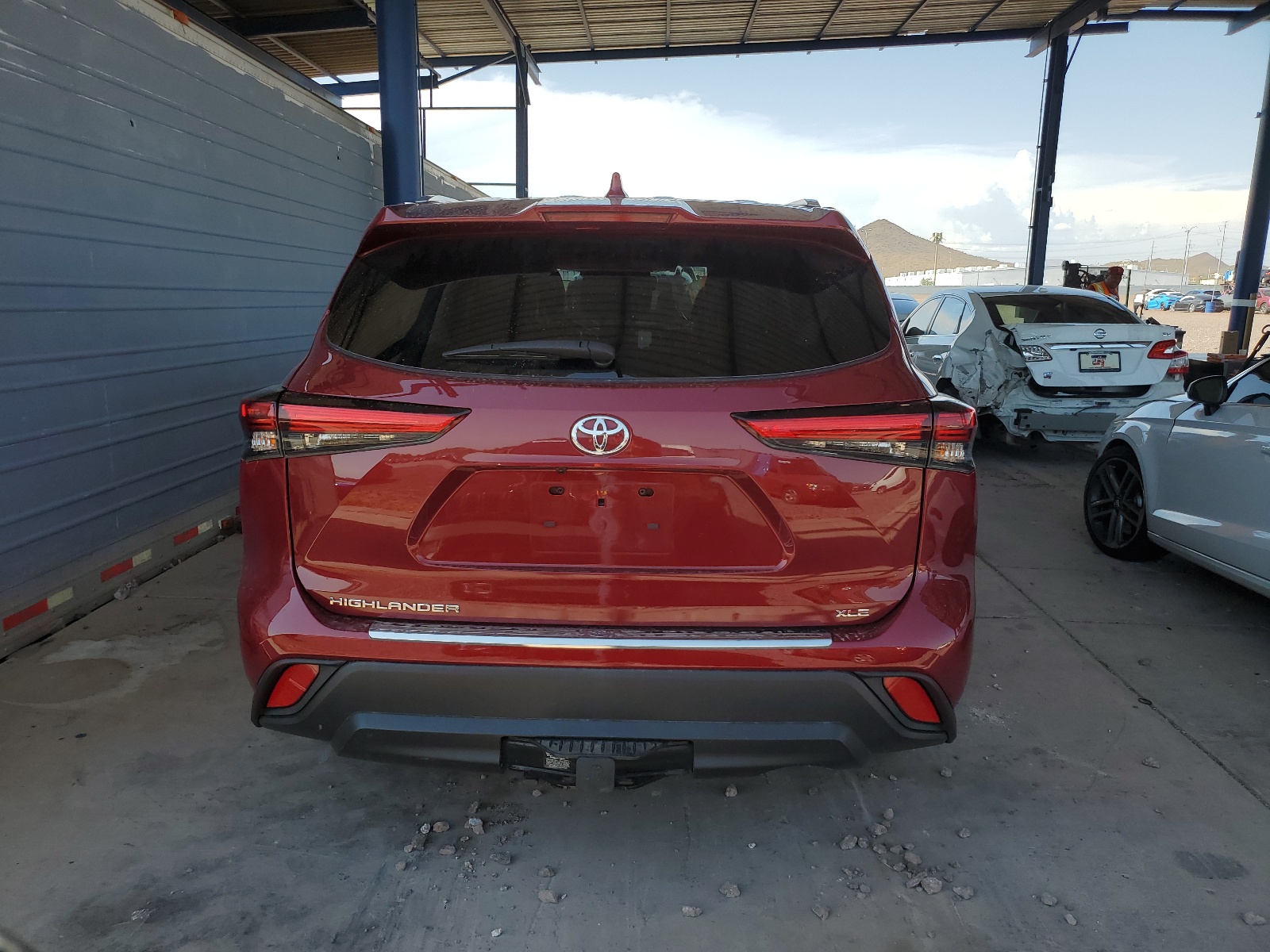 5TDHZRAH9NS116416 2022 Toyota Highlander Xle