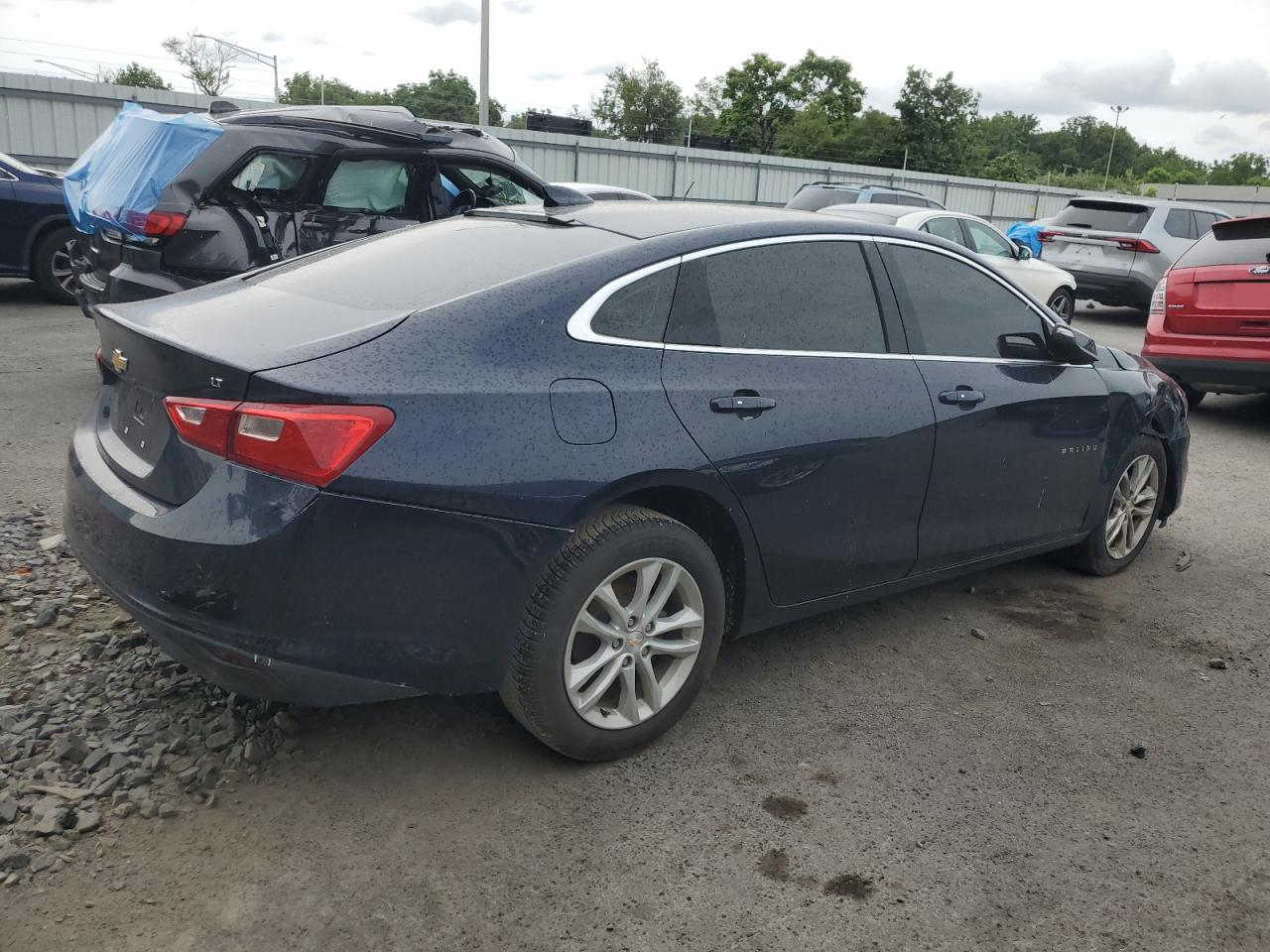 2018 Chevrolet Malibu Lt vin: 1G1ZD5ST4JF227425