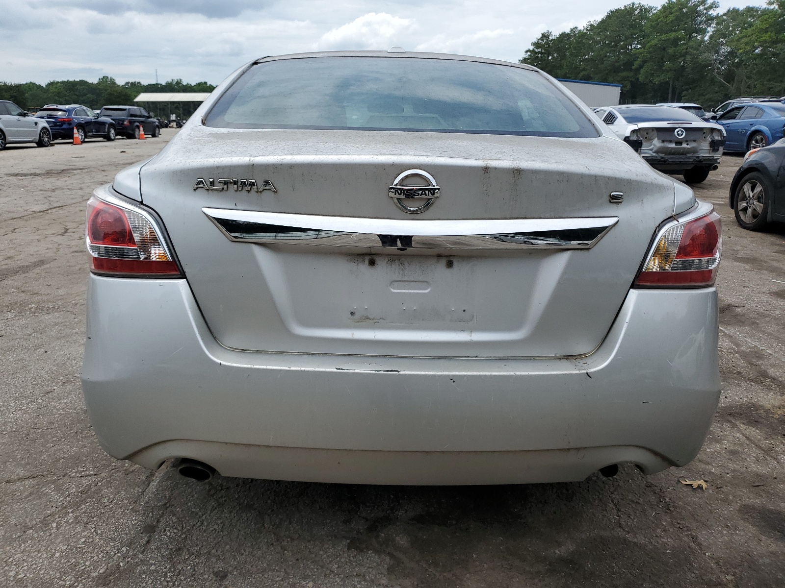 2015 Nissan Altima 2.5 vin: 1N4AL3AP2FN887353