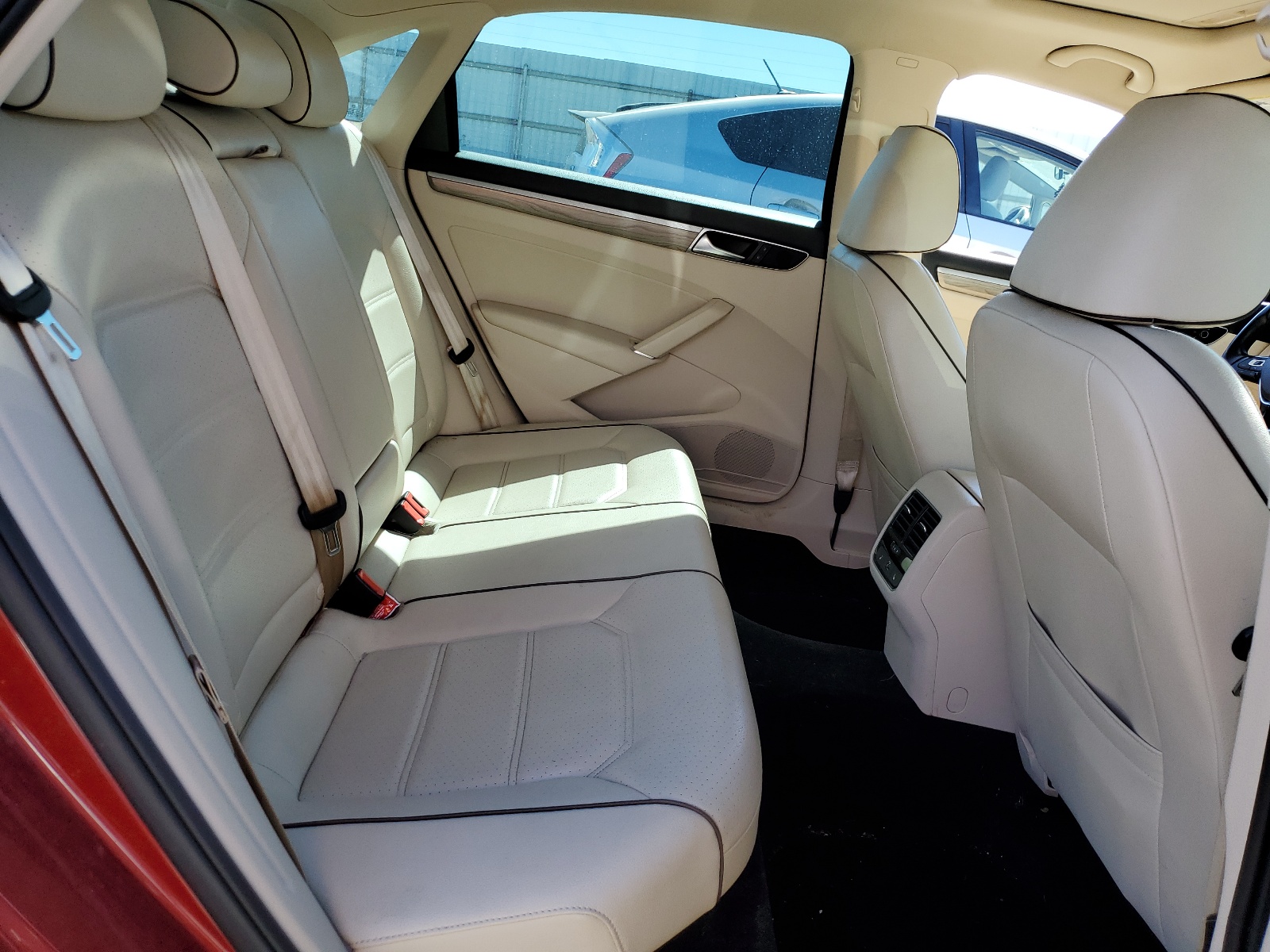 1VWGT7A30HC059628 2017 Volkswagen Passat Se