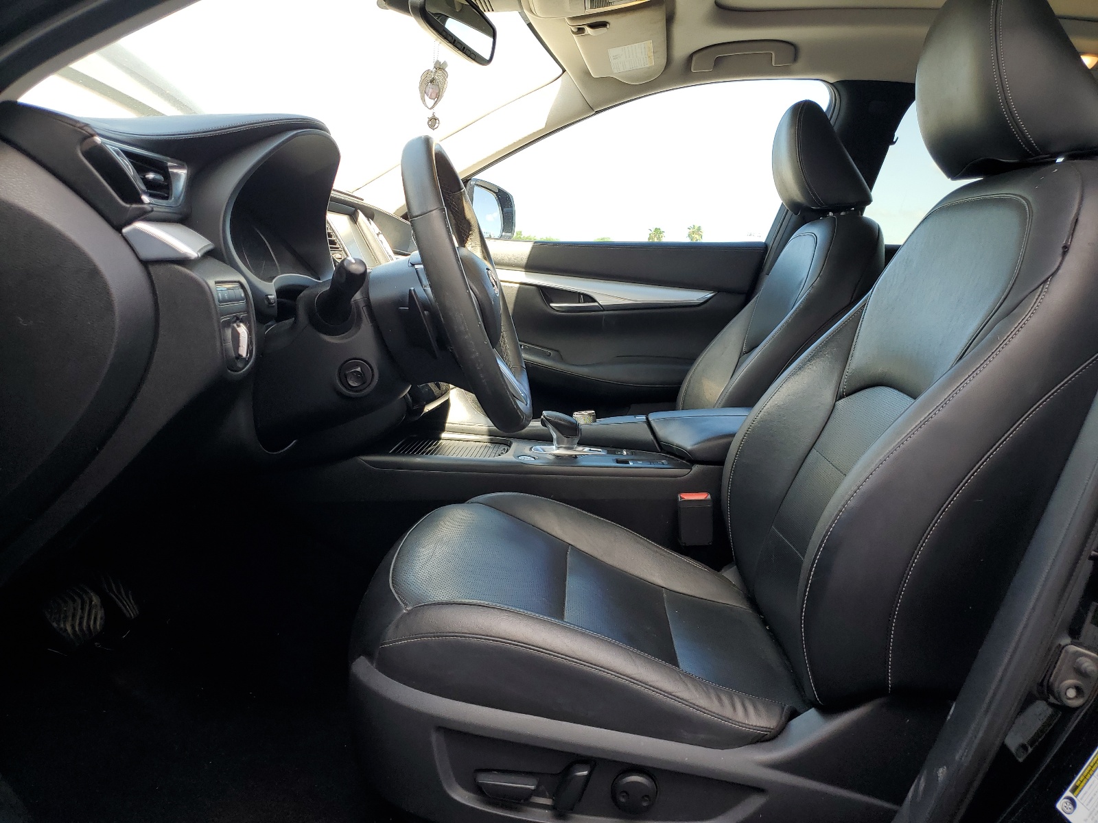 3PCAJ5M1XKF109930 2019 Infiniti Qx50 Essential