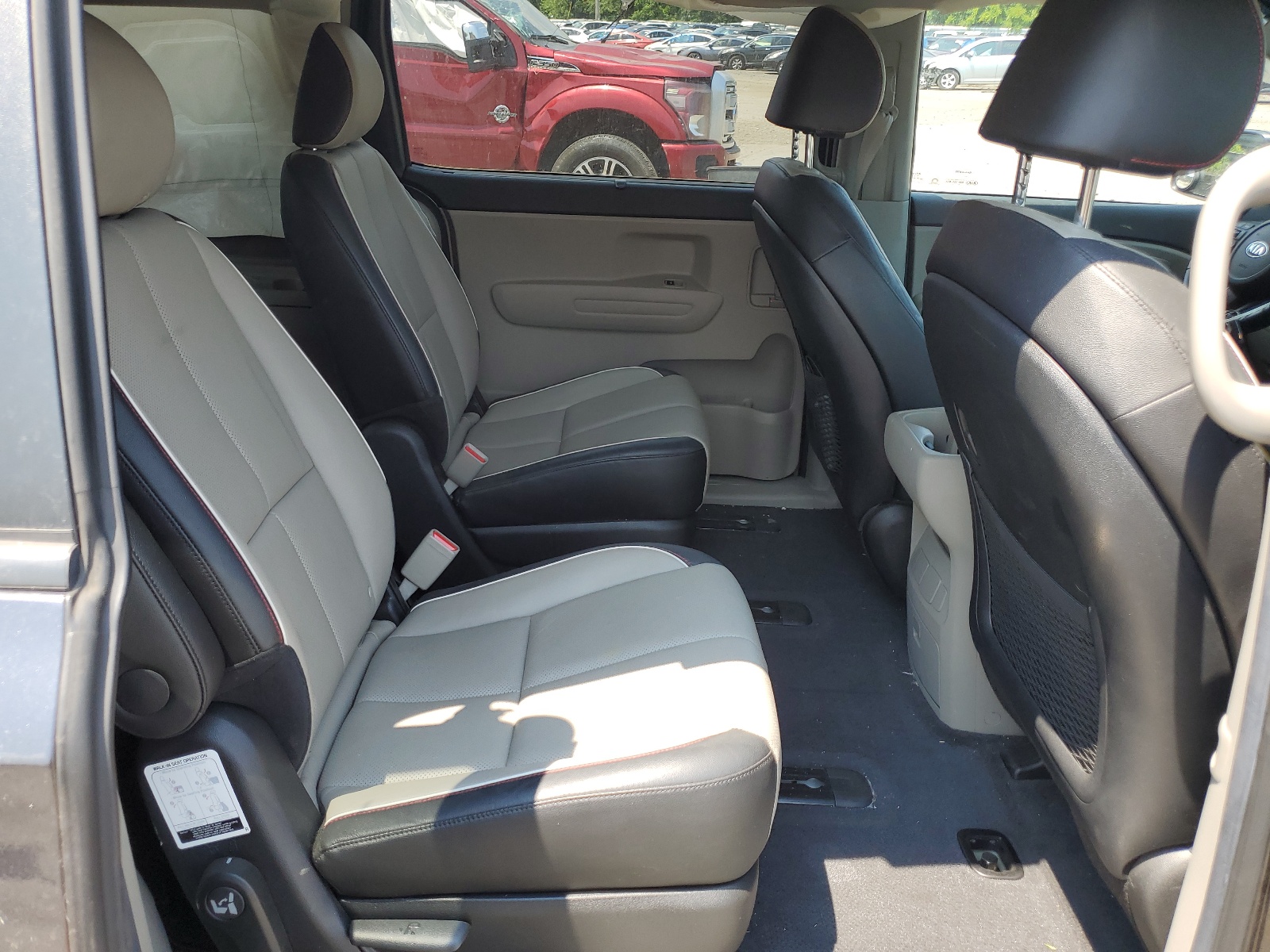 KNDMB5C12K6539197 2019 Kia Sedona Lx