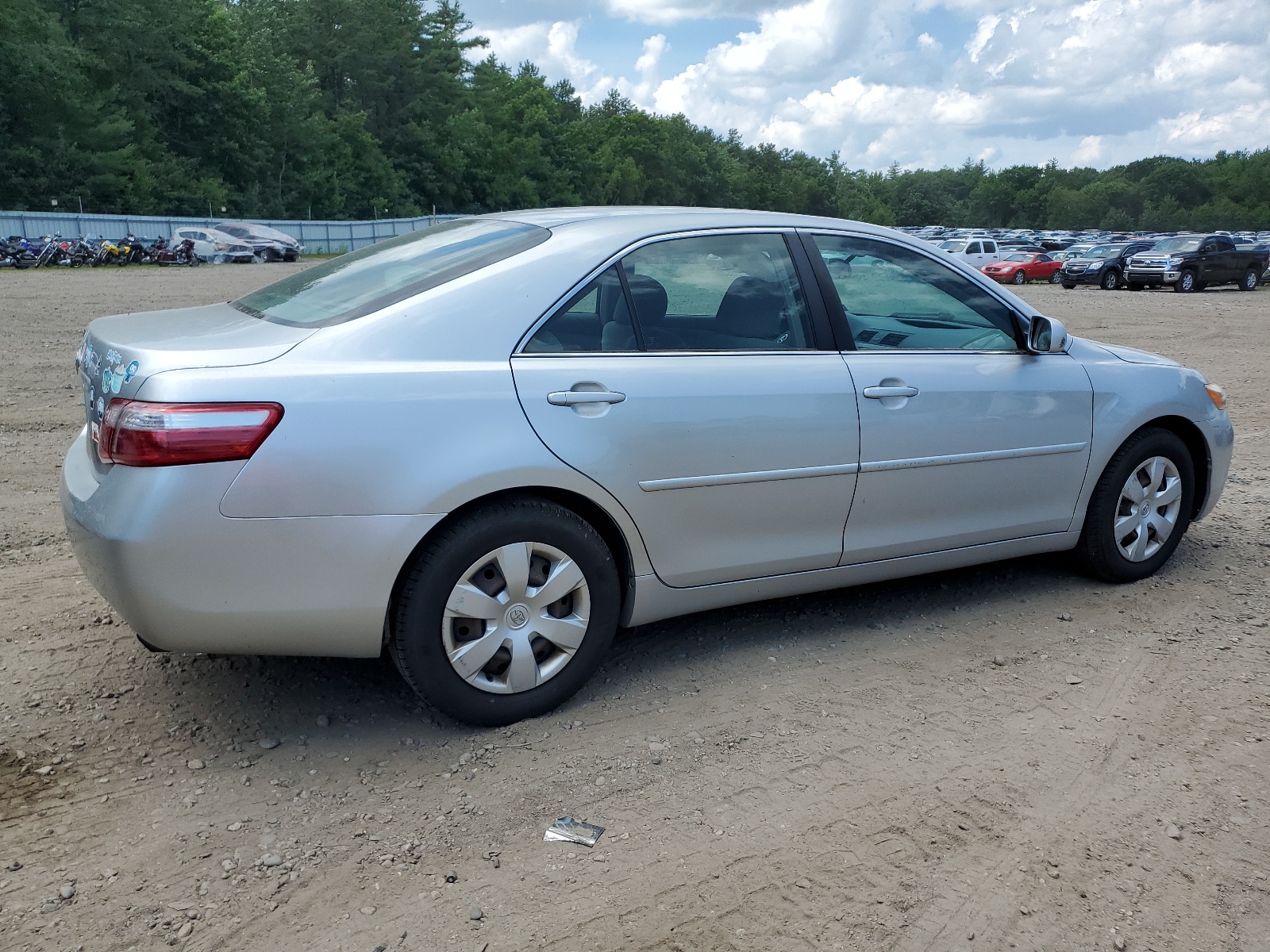 4T1BE46K27U128037 2007 Toyota Camry Le