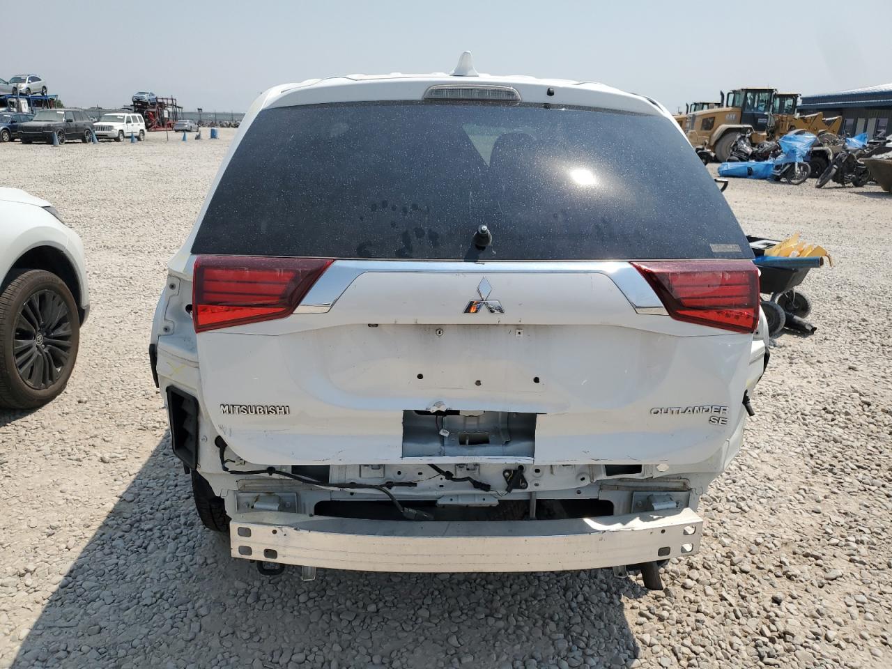 2018 Mitsubishi Outlander Se VIN: JA4AZ3A32JZ001906 Lot: 65160794