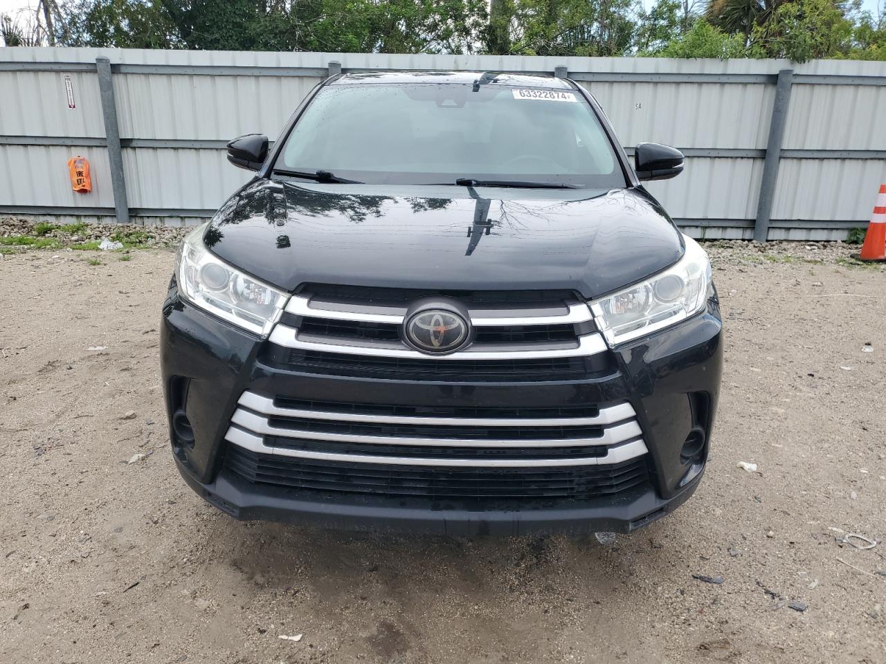 2018 Toyota Highlander Le VIN: 5TDZARFH3JS032851 Lot: 63322874