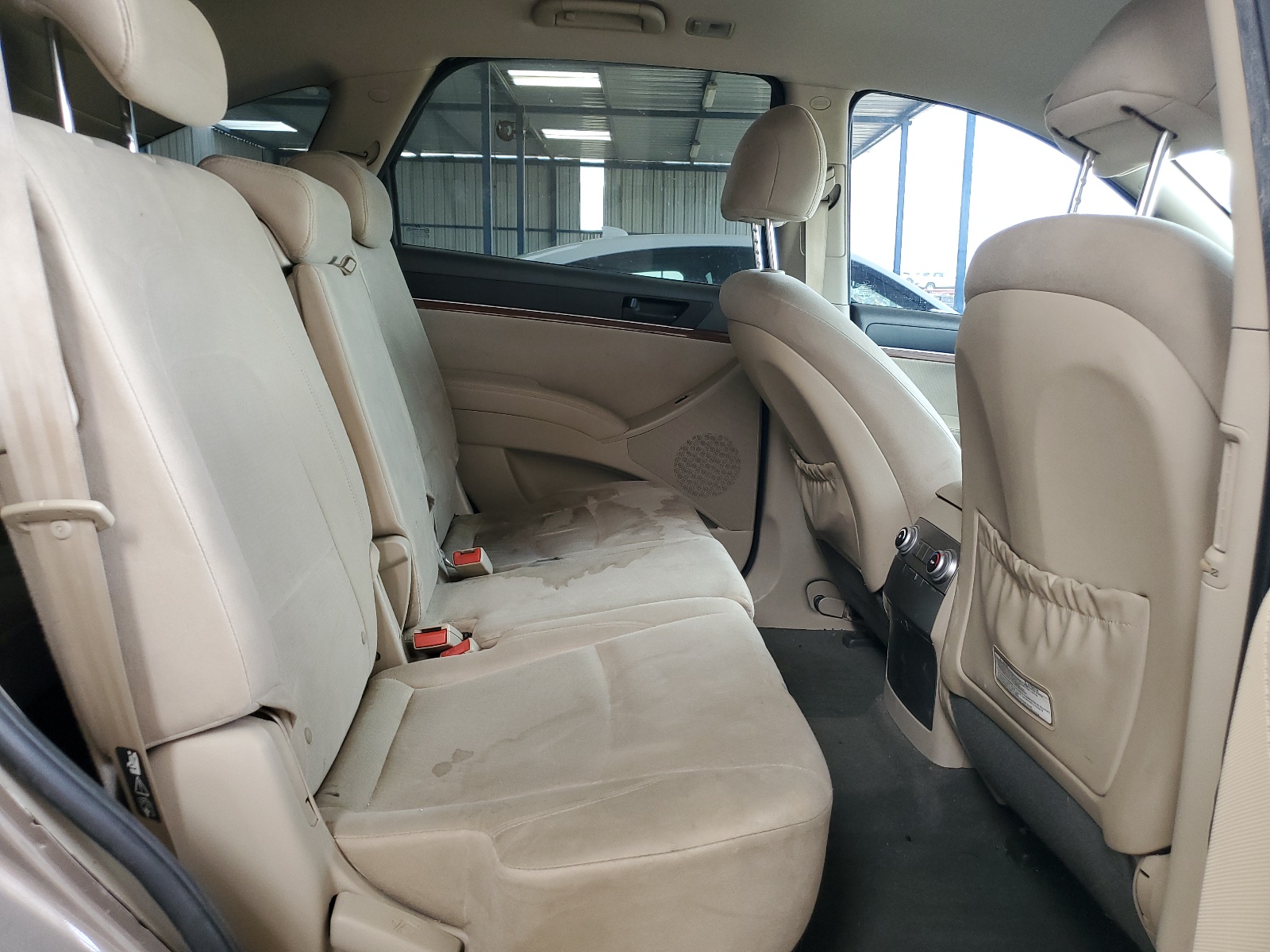 KM8NUDCC2BU155065 2011 Hyundai Veracruz Gls