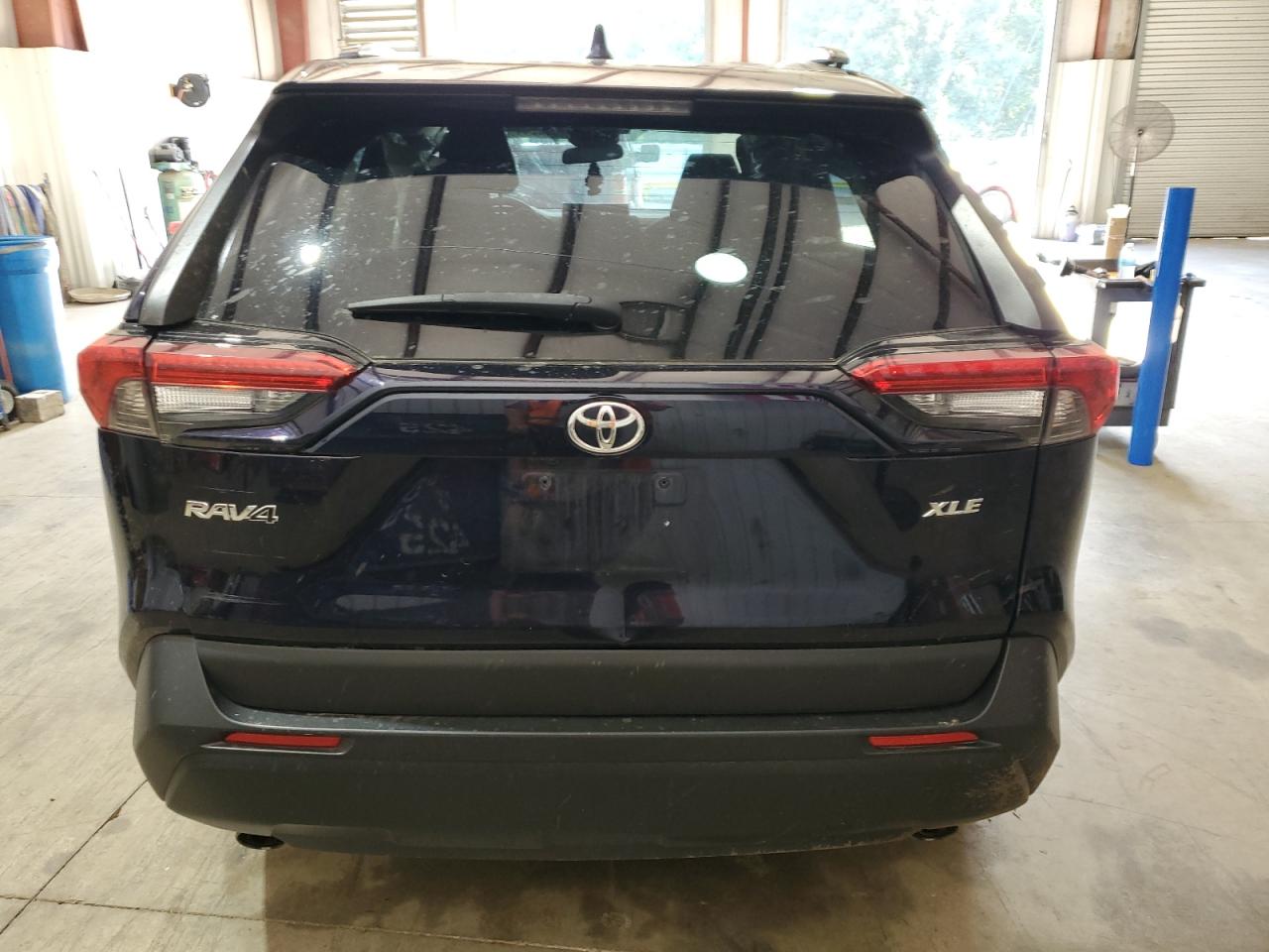 2021 Toyota Rav4 Xle VIN: 2T3W1RFV7MW135587 Lot: 61098244