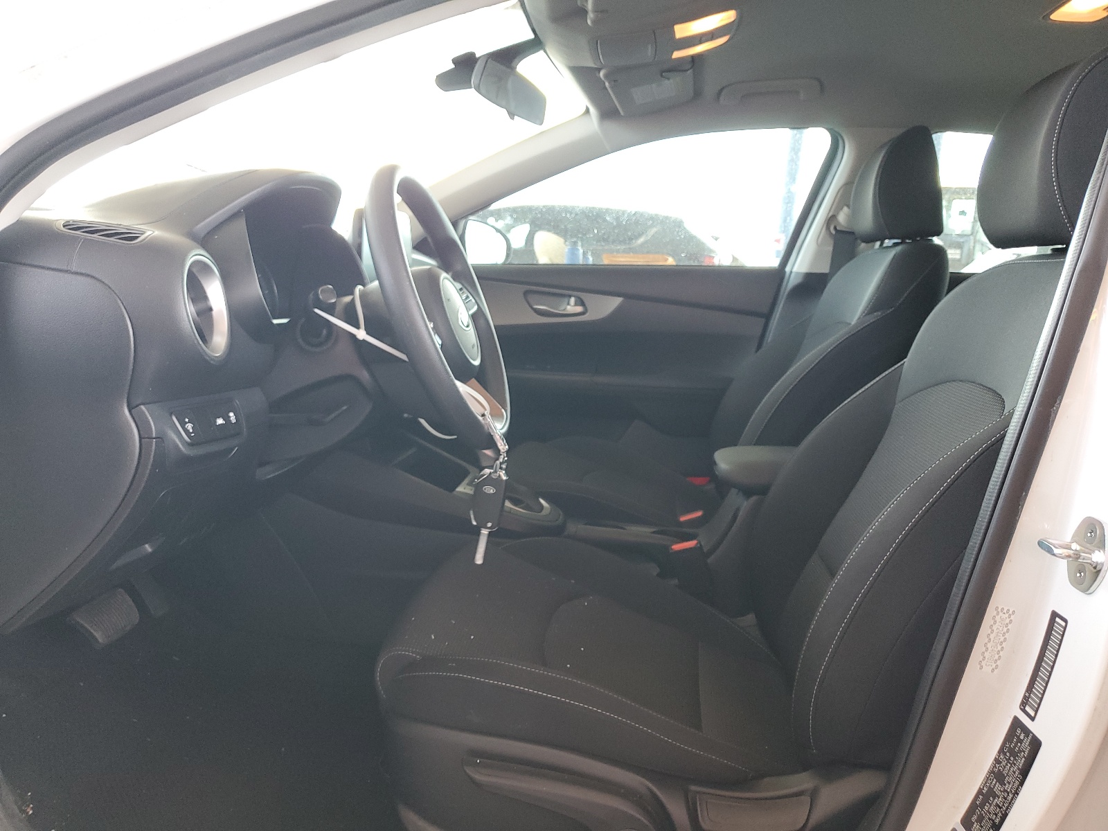 3KPF24AD3ME409815 2021 Kia Forte Fe