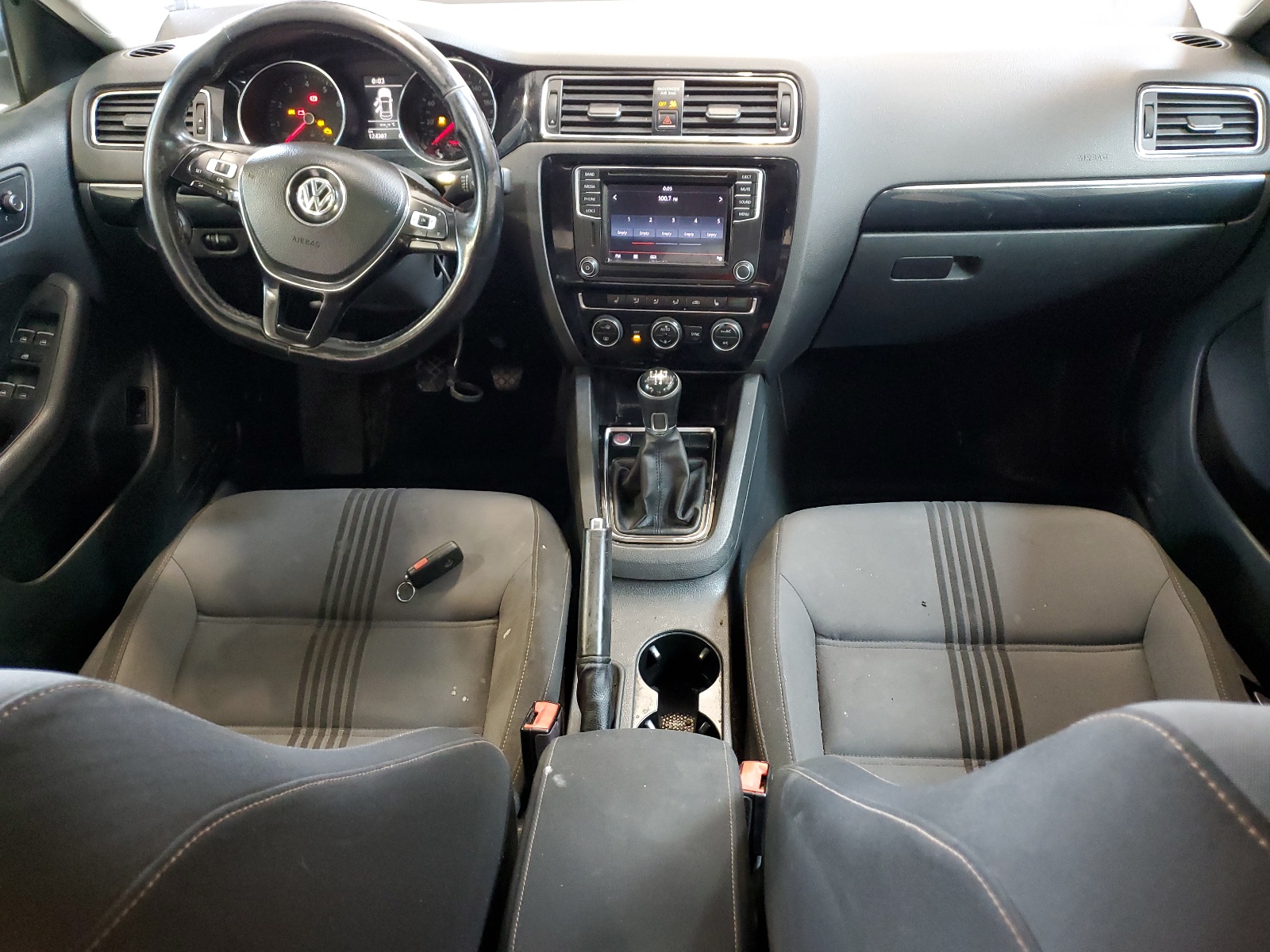 3VWB67AJ0HM255003 2017 Volkswagen Jetta Se