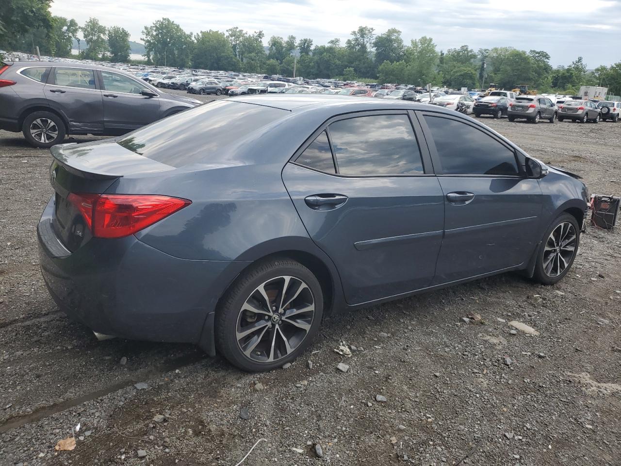 2018 Toyota Corolla L VIN: 2T1BURHE4JC047685 Lot: 61020034