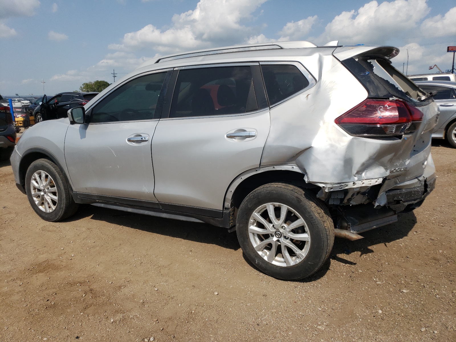 2018 Nissan Rogue S vin: 5N1AT2MVXJC700729