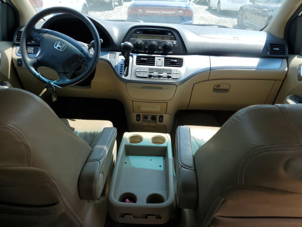 2010 Honda Odyssey - Image 8