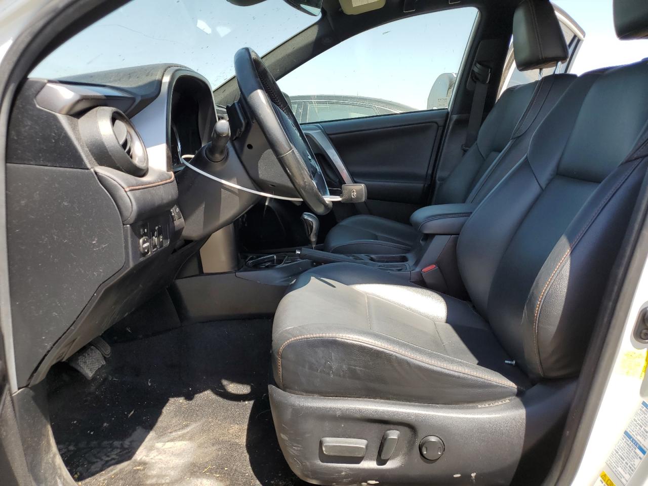 2018 Toyota Rav4 Se VIN: JTMJFREV7JJ180925 Lot: 63512194