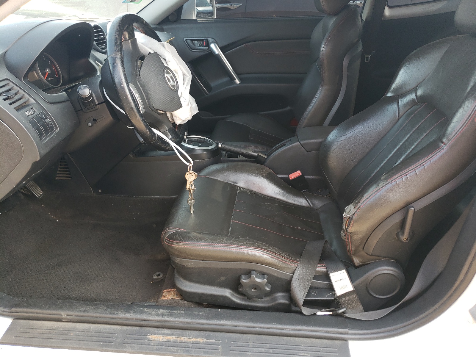 KMHHN65FX5U158765 2005 Hyundai Tiburon Gt