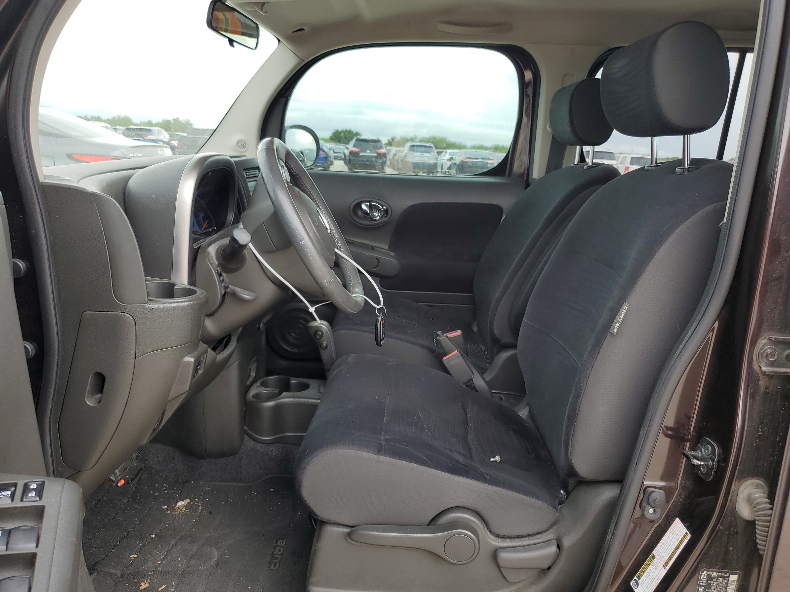 JN8AZ2KR1CT255913 2012 Nissan Cube Base