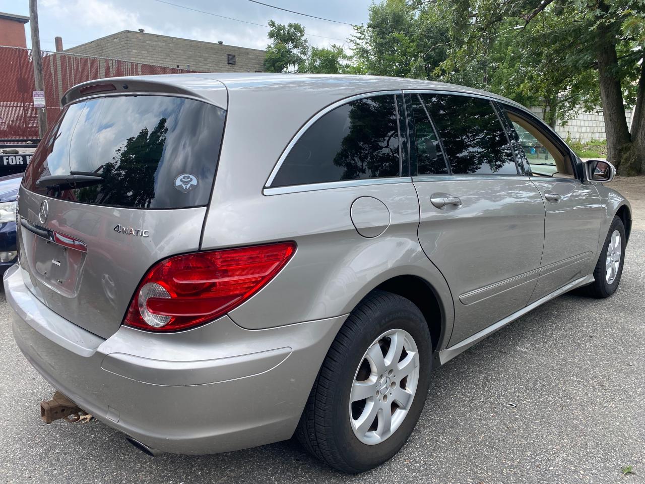 2006 Mercedes-Benz R 350 VIN: 4JGCB65E36A027531 Lot: 65745944