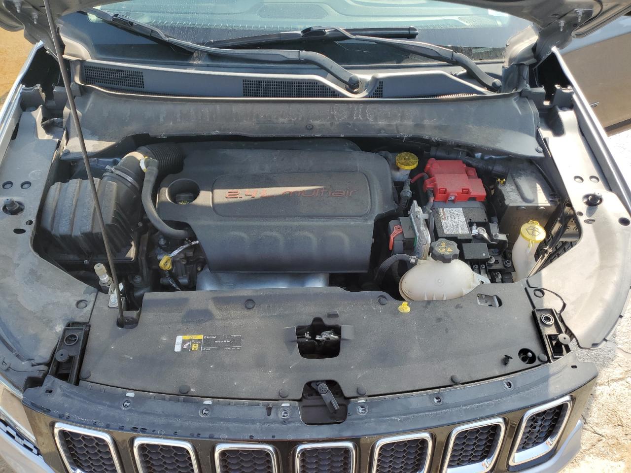 2019 Jeep Compass Latitude VIN: 3C4NJCBB6KT699692 Lot: 61856434