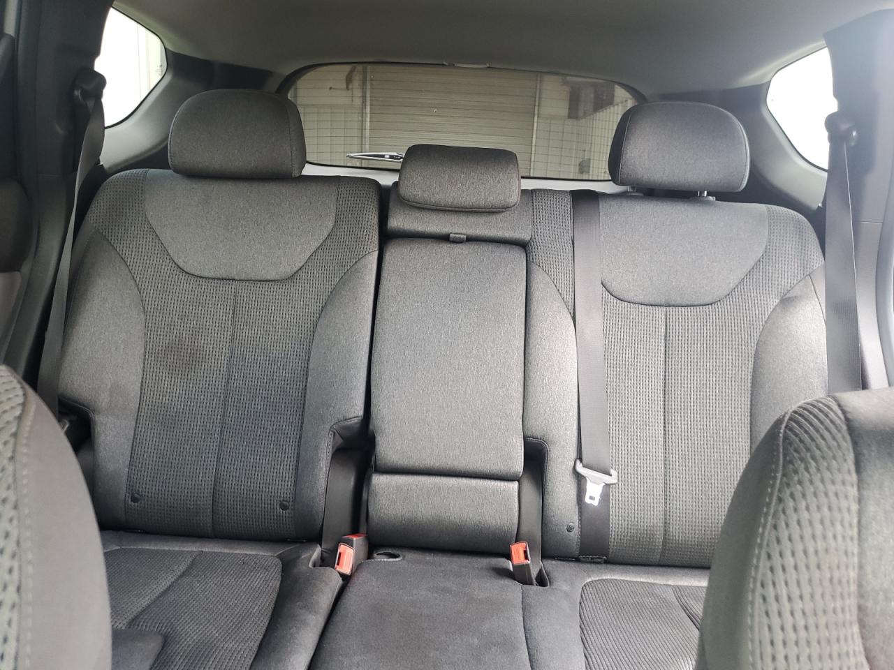 2020 Hyundai Santa Fe Sel VIN: 5NMS33AD7LH220825 Lot: 64275504