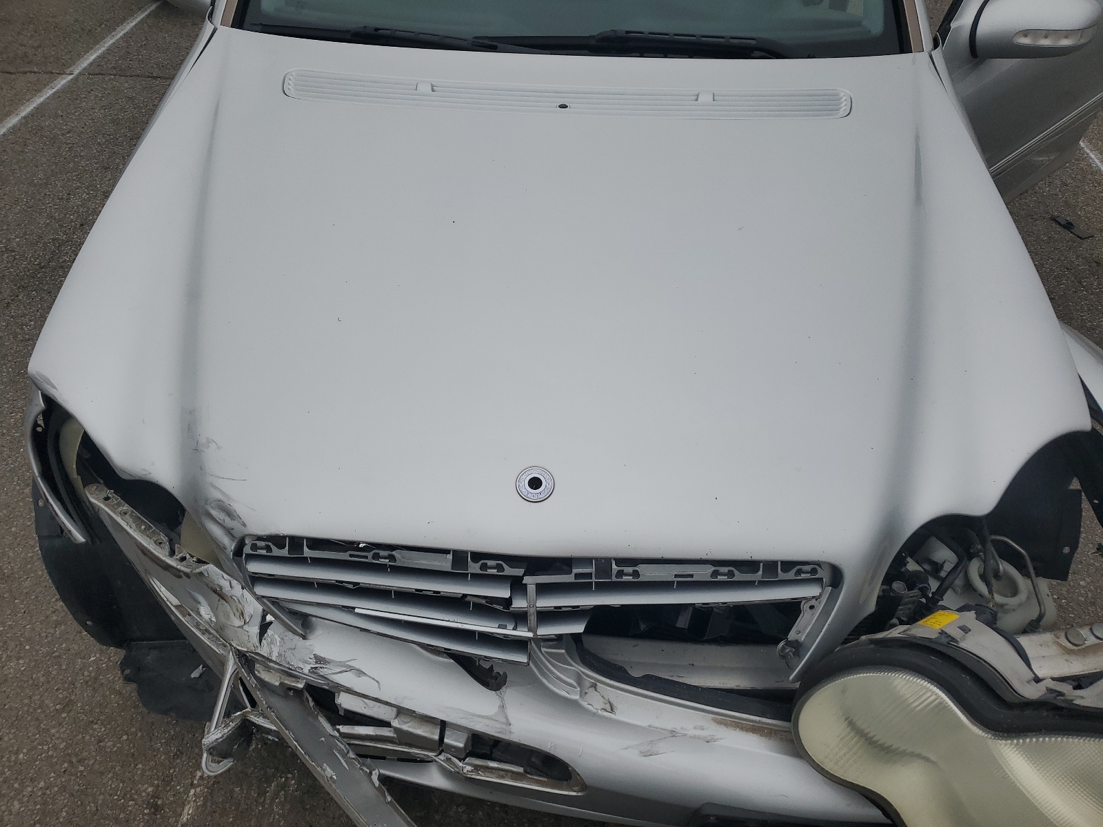 WDBRF81J04F442760 2004 Mercedes-Benz C 240 4Matic