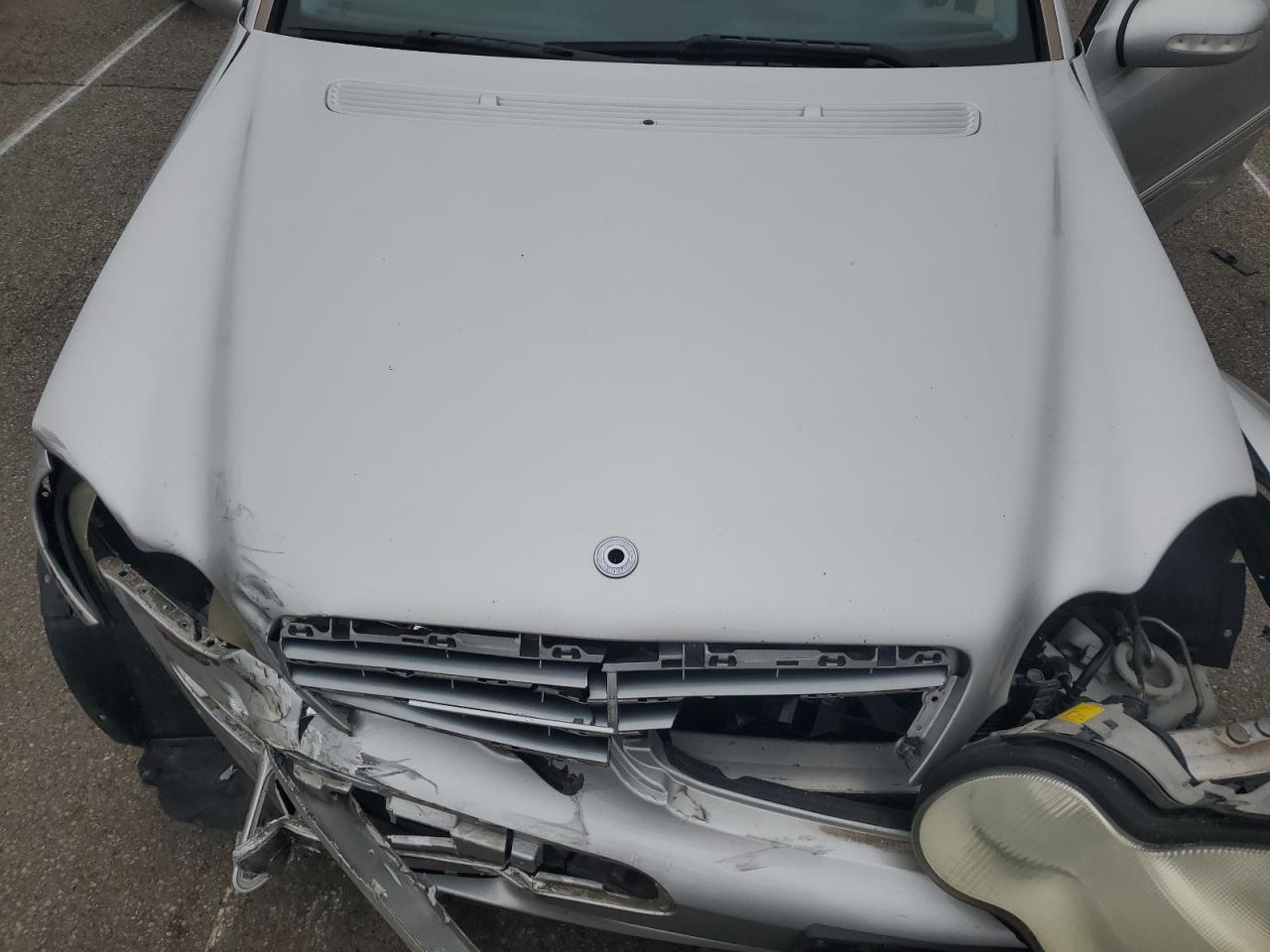 2004 Mercedes-Benz C 240 4Matic VIN: WDBRF81J04F442760 Lot: 63225844