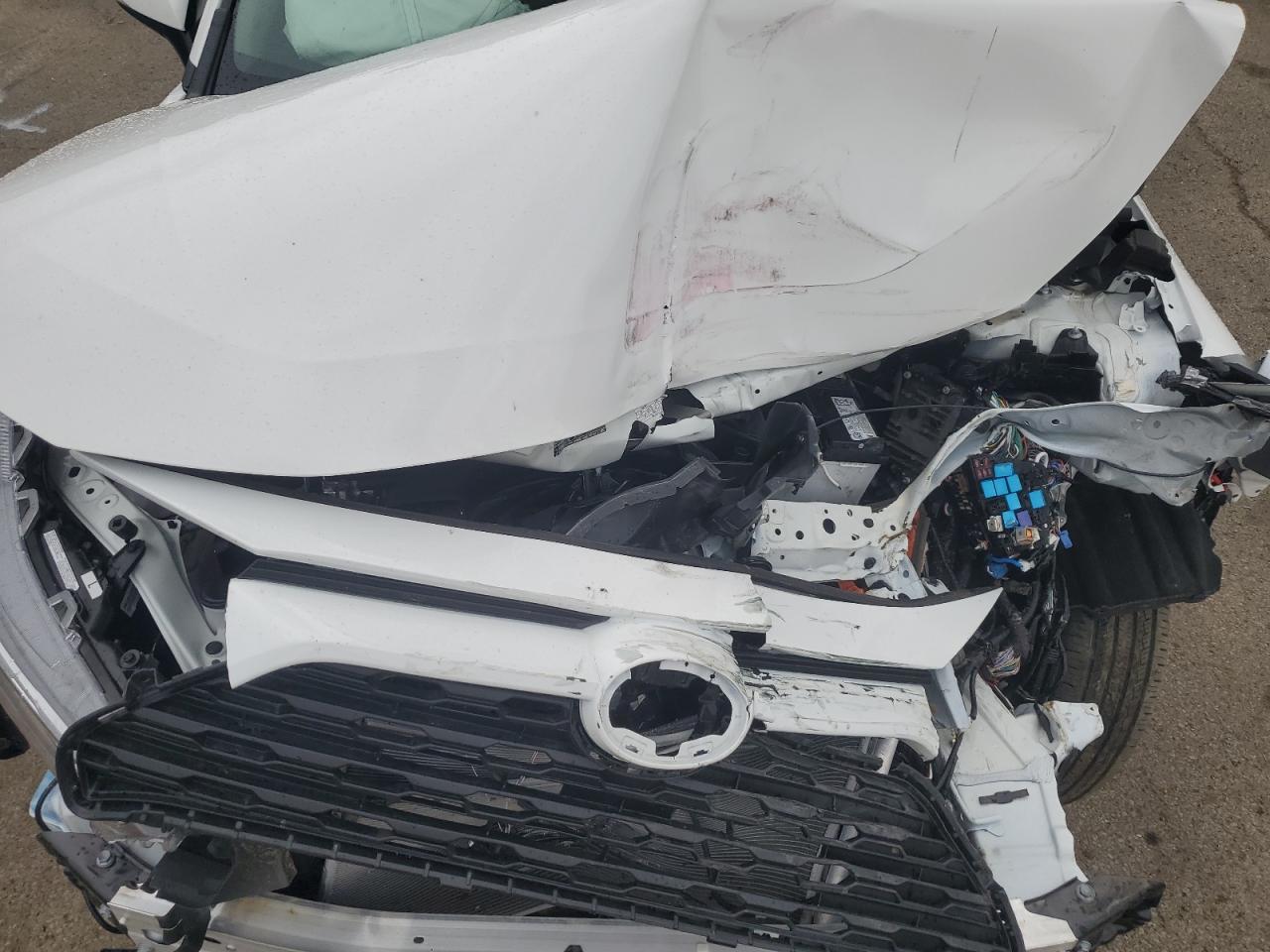 2024 Toyota Rav4 Xle VIN: 2T3P1RFV9RC444409 Lot: 61999944