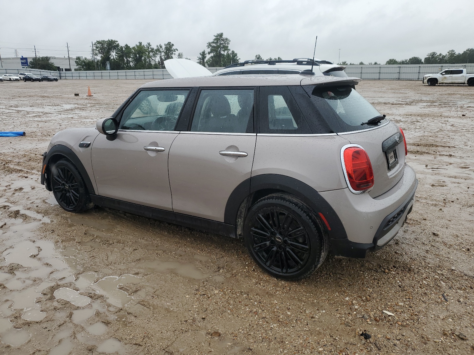 2024 Mini Cooper S vin: WMW53DK08R2V04053