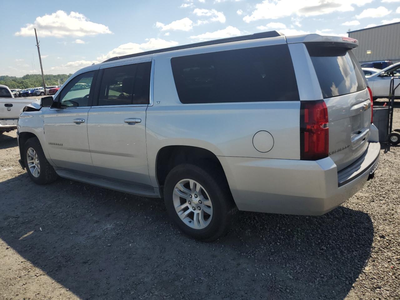 2015 Chevrolet Suburban K1500 Lt VIN: 1GNSKJKC7FR615706 Lot: 62401334