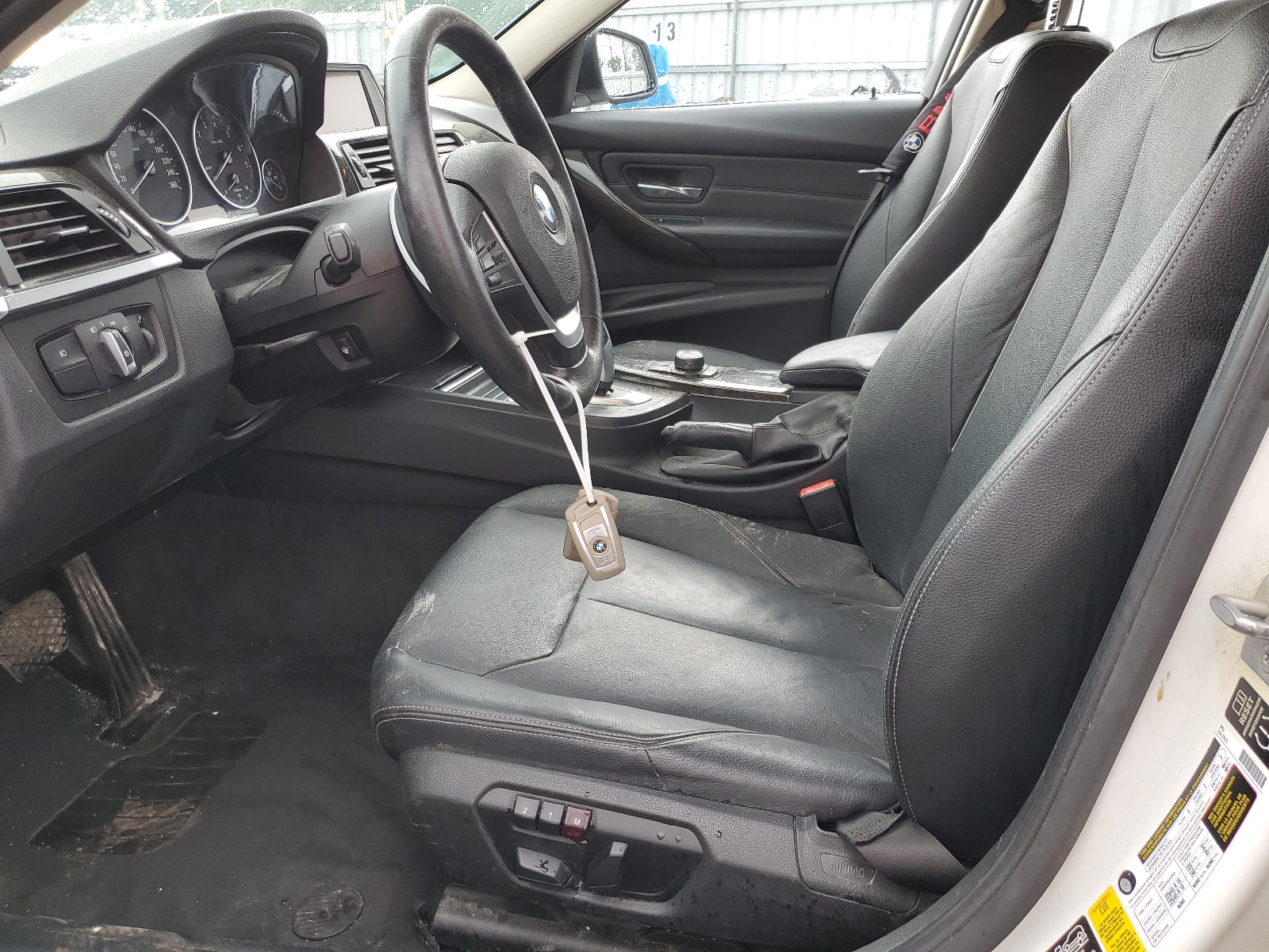 WBA3C3C51EP661903 2014 BMW 320 I xDrive