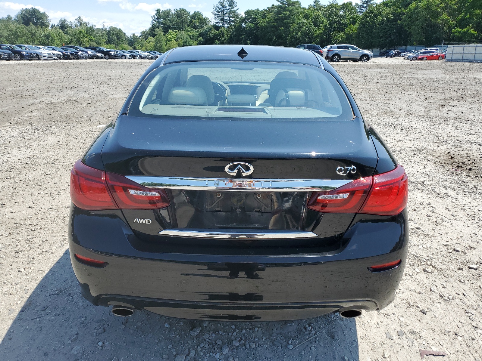 JN1BY1AR8GM271124 2016 Infiniti Q70 3.7