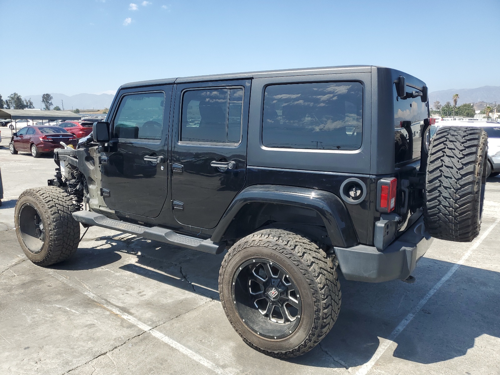 2018 Jeep Wrangler Unlimited Sahara vin: 1C4HJWEG7JL927389