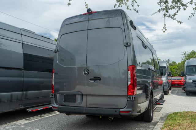  MERCEDES-BENZ SPRINTER 2022 Серый