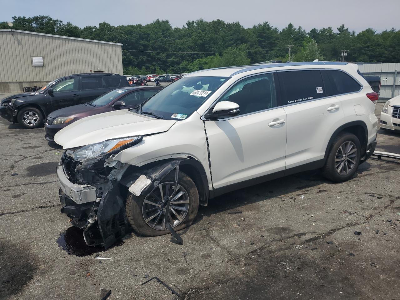 2019 Toyota Highlander Se VIN: 5TDJZRFH3KS570750 Lot: 62072814