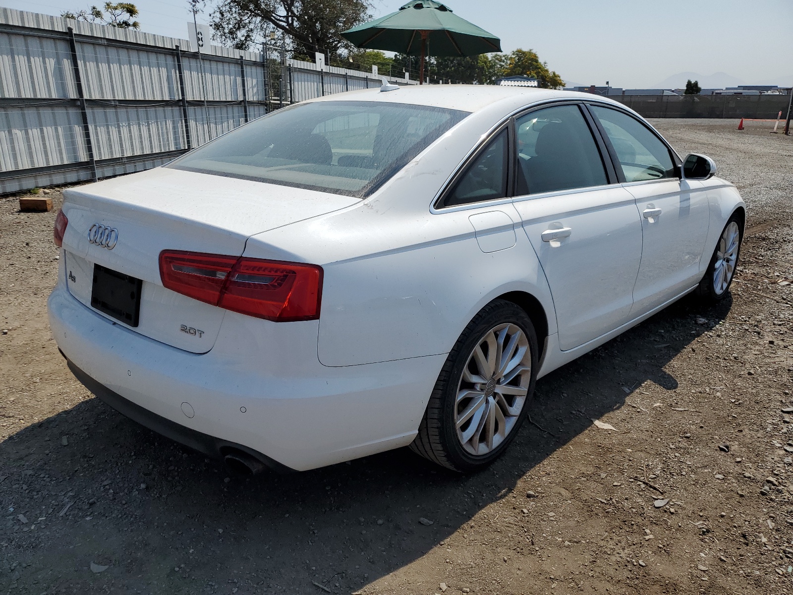 2012 Audi A6 Premium Plus vin: WAUDFAFC2CN114061