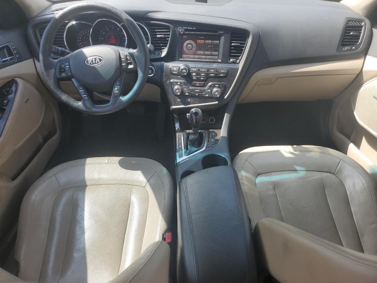 2011 Kia Optima - Image 8