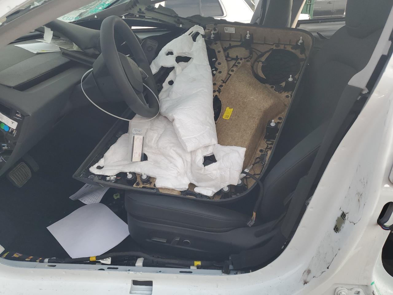 5YJ3E1EA7RF732484 2024 Tesla Model 3